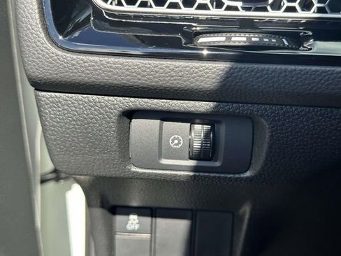 Certified 2025 Honda Civic Sport image 17