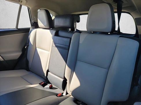 Used 2017 Toyota RAV4 Limited image 14