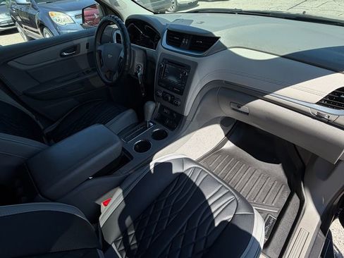 Used 2015 Chevrolet Traverse LS AWD/4WD image 14