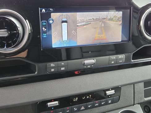 New 2026 Mercedes-Benz Sprinter 2500 image 31