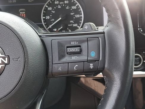 Used 2024 Nissan Pathfinder SL AWD/4WD image 22