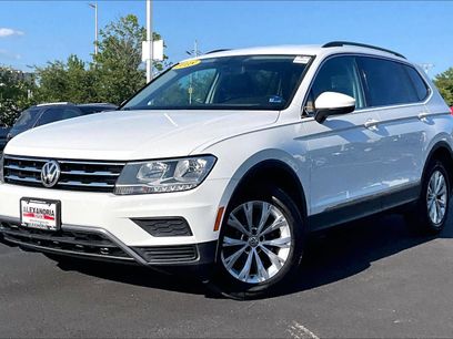 Used 2018 Volkswagen Tiguan SE w/ 3rd Row Seat Package