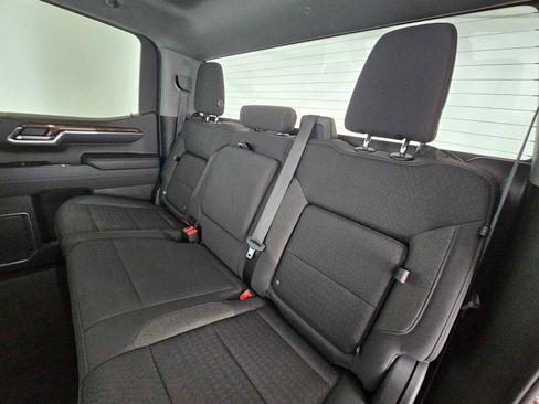Used 2022 GMC Sierra 1500 Elevation image 17
