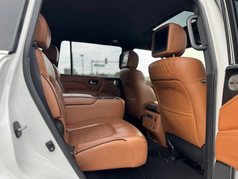 Used 2021 INFINITI QX80 Sensory w/ Cargo Package AWD/4WD image 14