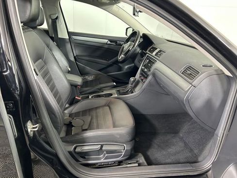Used 2015 Volkswagen Passat 1.8T SE image 29