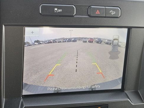 Used 2022 Ford F350 XLT w/ XLT Premium Package image 16