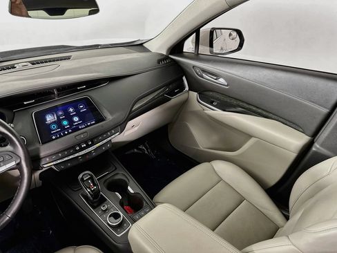 Used 2021 Cadillac XT4 Premium Luxury FWD image 22