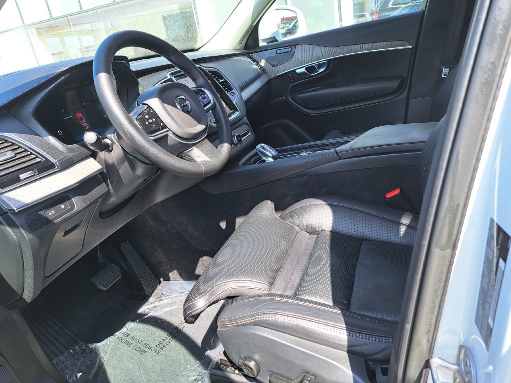 Used 2023 Volvo XC90 T8 Ultimate w/ Protection Package Premier AWD/4WD image 23