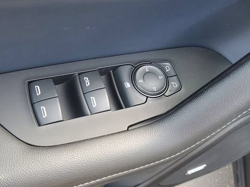 Certified 2024 Chevrolet Blazer RS w/ Enhanced Convenience Package AWD/4WD image 17