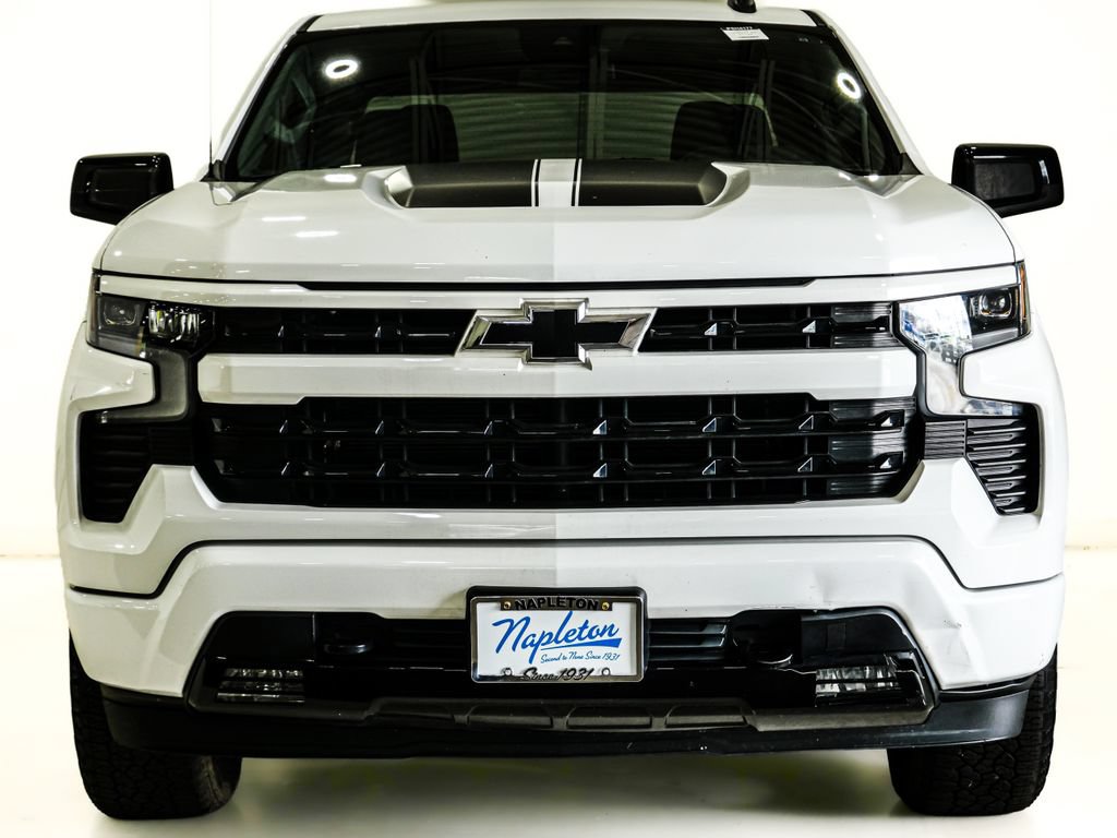 Used 2023 Chevrolet Silverado 1500 RST w/ Rally Edition AWD/4WD image 2