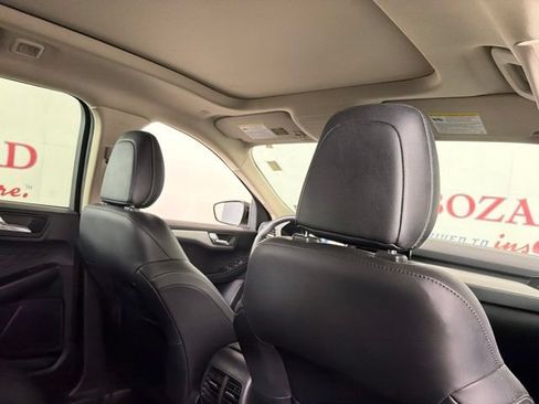 Used 2020 Ford Escape SE Sport FWD image 19
