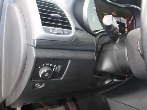 Used 2021 Jeep Grand Cherokee Laredo X RWD image 14