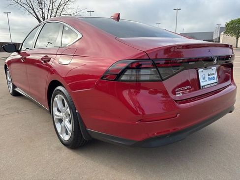 Used 2025 Honda Accord LX image 4