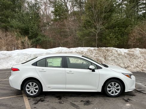 New 2026 Toyota Corolla LE image 6