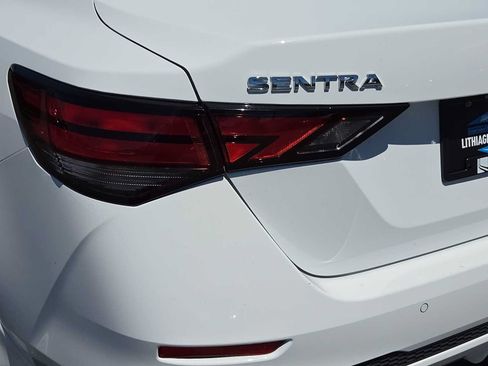 Used 2025 Nissan Sentra S FWD image 15