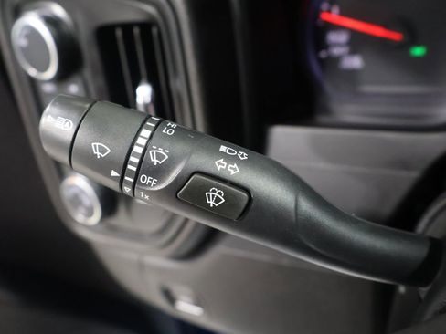 Used 2022 Chevrolet Silverado 1500 Custom image 37