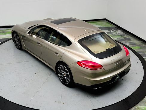 Used 2016 Porsche Panamera Edition w/ Premium Package Plus image 38