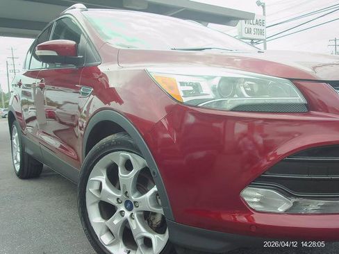 Used 2014 Ford Escape Titanium w/ Equipment Group 401A FWD image 18