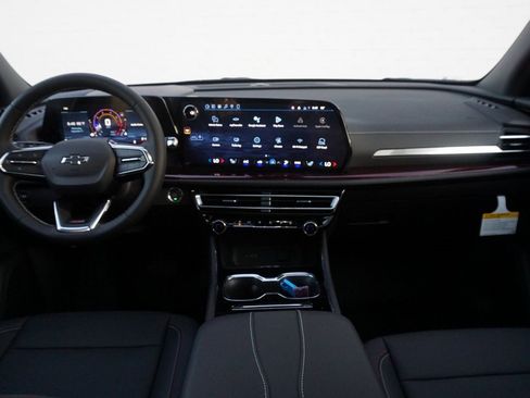 New 2026 Chevrolet Traverse Z71 w/ Driver Confidence Package image 15