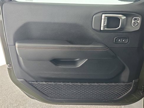 Used 2021 Jeep Gladiator Mojave image 28