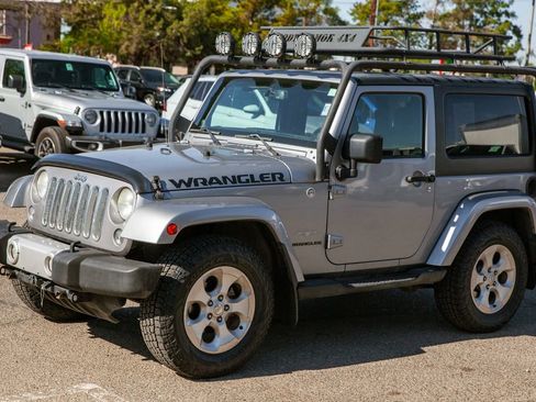 Used 2014 Jeep Wrangler Sahara w/ Connectivity Group AWD/4WD image 9