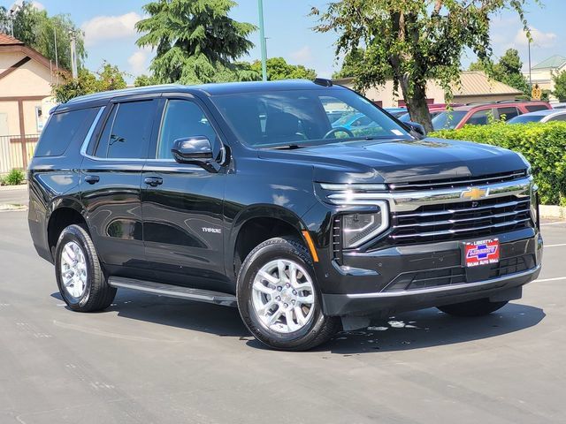 Used 2025 Chevrolet Tahoe LT AWD/4WD image 2