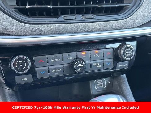 Certified 2022 Jeep Compass Latitude w/ Convenience Group AWD/4WD image 22