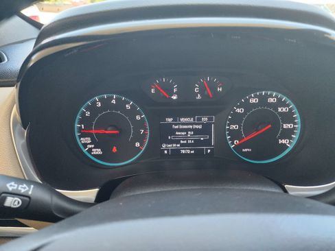 Used 2022 Chevrolet Traverse LS FWD image 20