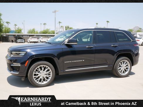 Used 2024 Jeep Grand Cherokee Summit w/ Adv Protech Group IV AWD/4WD image 1