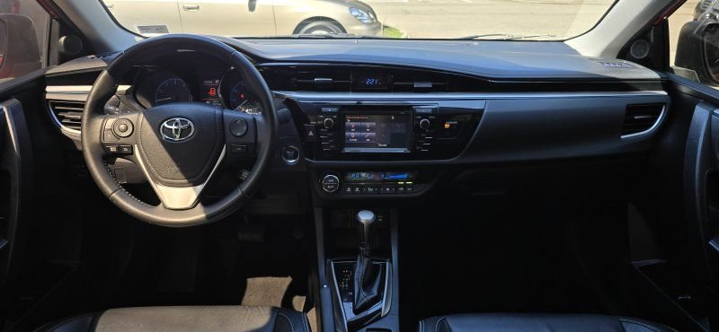 Used 2015 Toyota Corolla S Premium FWD image 14