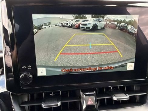 Used 2025 Toyota Corolla Cross XSE w/ Convenience Package image 30