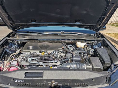 Used 2025 Toyota Camry LE FWD image 35