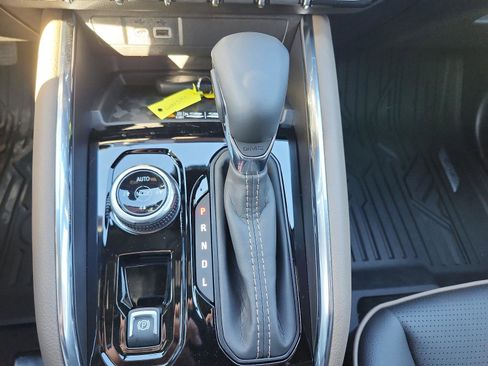 New 2026 GMC Canyon Denali w/ LPO, Denali Black Edition image 16