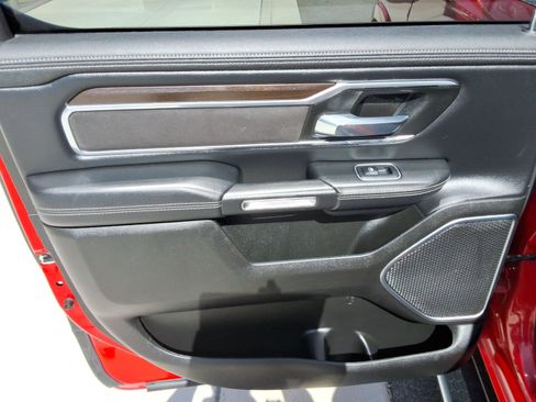 Used 2022 RAM 1500 Laramie AWD/4WD image 25