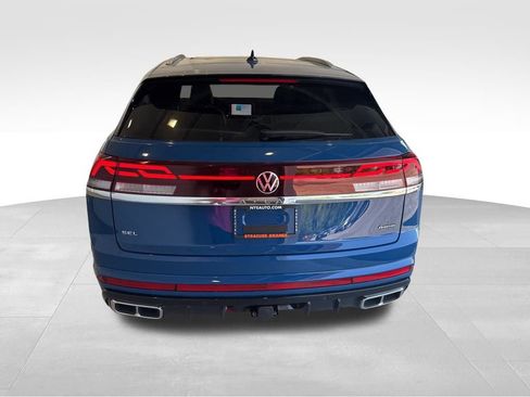 New 2026 Volkswagen Atlas Cross Sport SEL Premium R-Line image 4