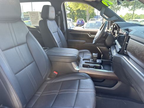 Used 2024 Chevrolet Silverado 1500 High Country w/ High Country Premium Package AWD/4WD image 13