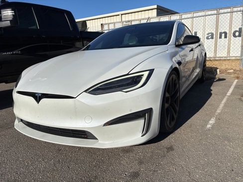 Used 2021 Tesla Model S Plaid image 1