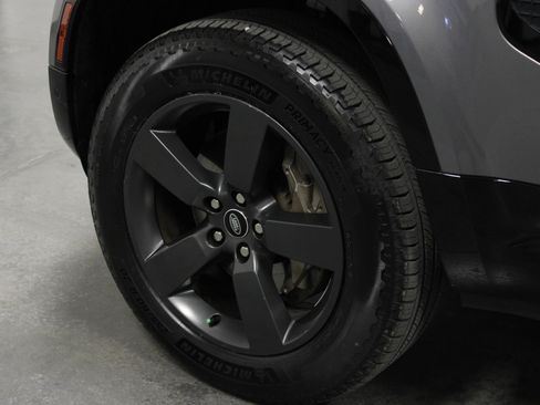 Used 2021 Land Rover Defender 90 X-Dynamic S image 10