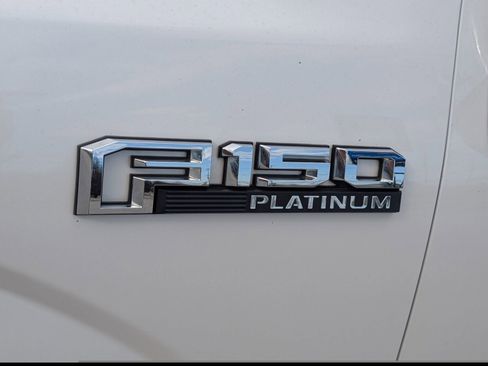 Used 2019 Ford F150 Platinum w/ Equipment Group 701A Luxury image 10