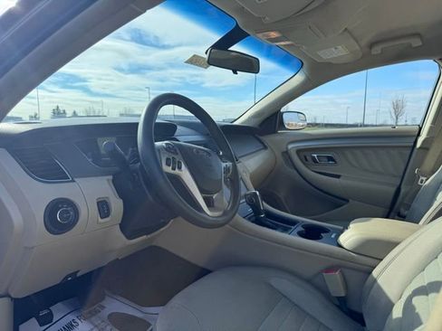 Used 2018 Ford Taurus SE image 8