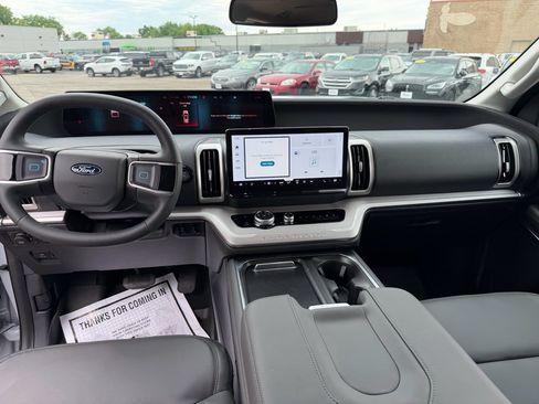Used 2026 Ford Expedition Max Active AWD/4WD image 10