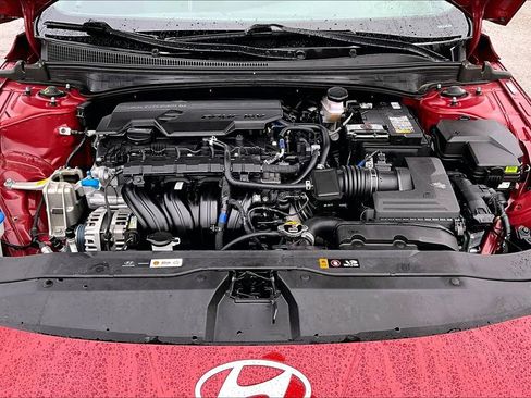 Used 2025 Hyundai Elantra Sport image 10