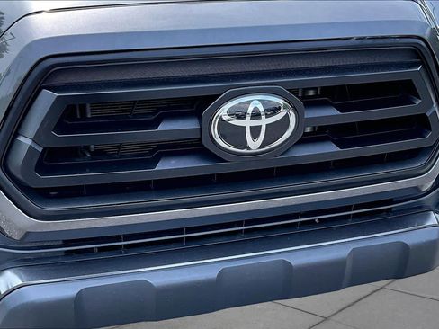 Used 2022 Toyota Tacoma SR AWD/4WD image 29