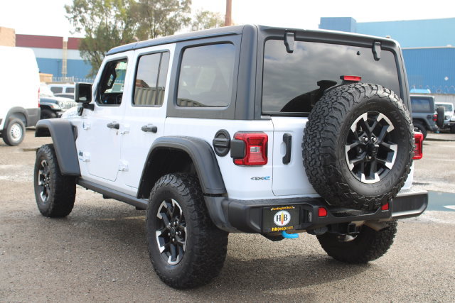 Used 2024 Jeep Wrangler Unlimited Rubicon 4xe AWD/4WD image 3