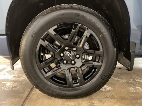 Used 2024 Chevrolet Silverado 1500 Custom image 23