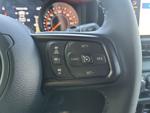 New 2026 Jeep Wrangler Willys AWD/4WD image 28