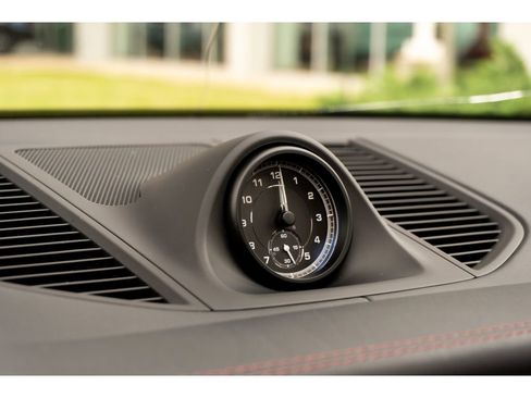 Used 2023 Porsche Macan Turbo AWD/4WD image 25