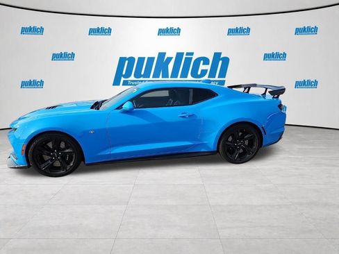 Certified 2023 Chevrolet Camaro SS RWD image 2