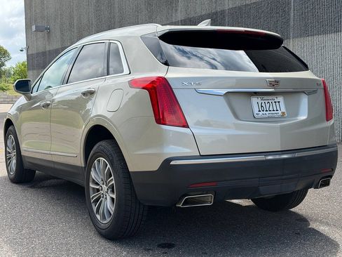 Used 2017 Cadillac XT5 Luxury w/ Driver Awareness Package FWD image 3