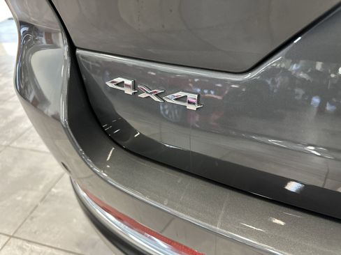 Used 2022 Jeep Grand Cherokee Limited w/ Trailer Tow Prep Group (B) image 11